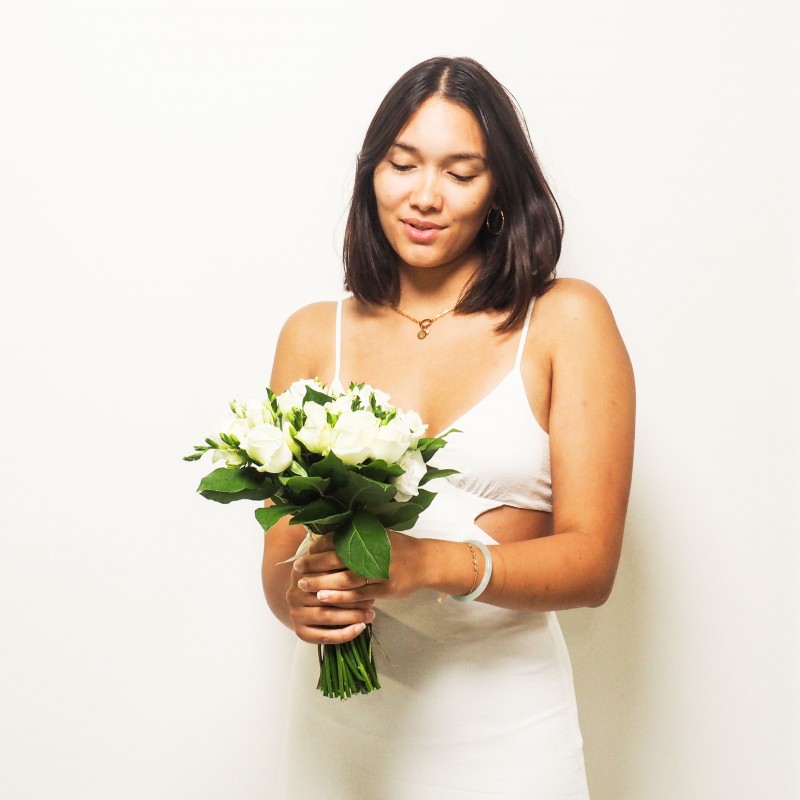 Bonquet de mariée classique roses pales, le pouvoir des fleurs Paris.