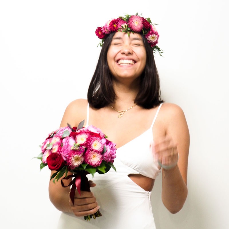 Osez un bouquet de mariée phlashy, aux fleurs de saison