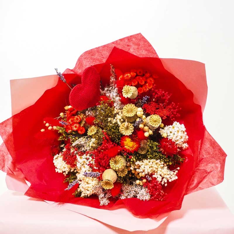 bouquets de fleurs séchées multicolors