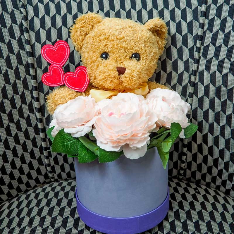 petit ourson en peluche